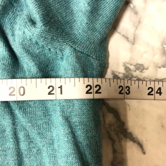 Banana Republic Factory Luxe Sweater Blue V Neck Mens Size XL NWT - Picture 4 of 6